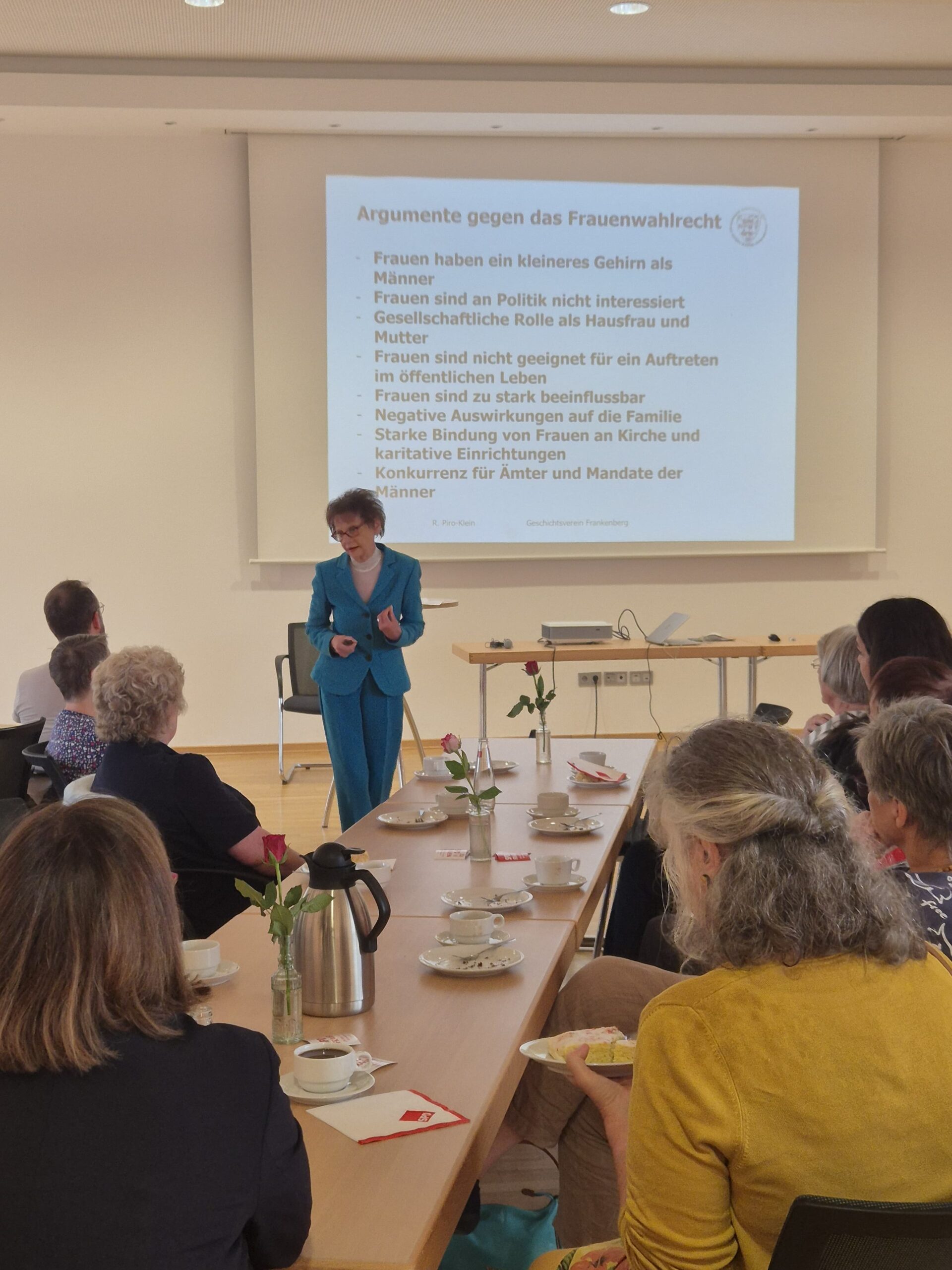 You are currently viewing „100 Jahre Frauenwahlrecht – und jetzt?“ – Veranstaltung in Niestetal
