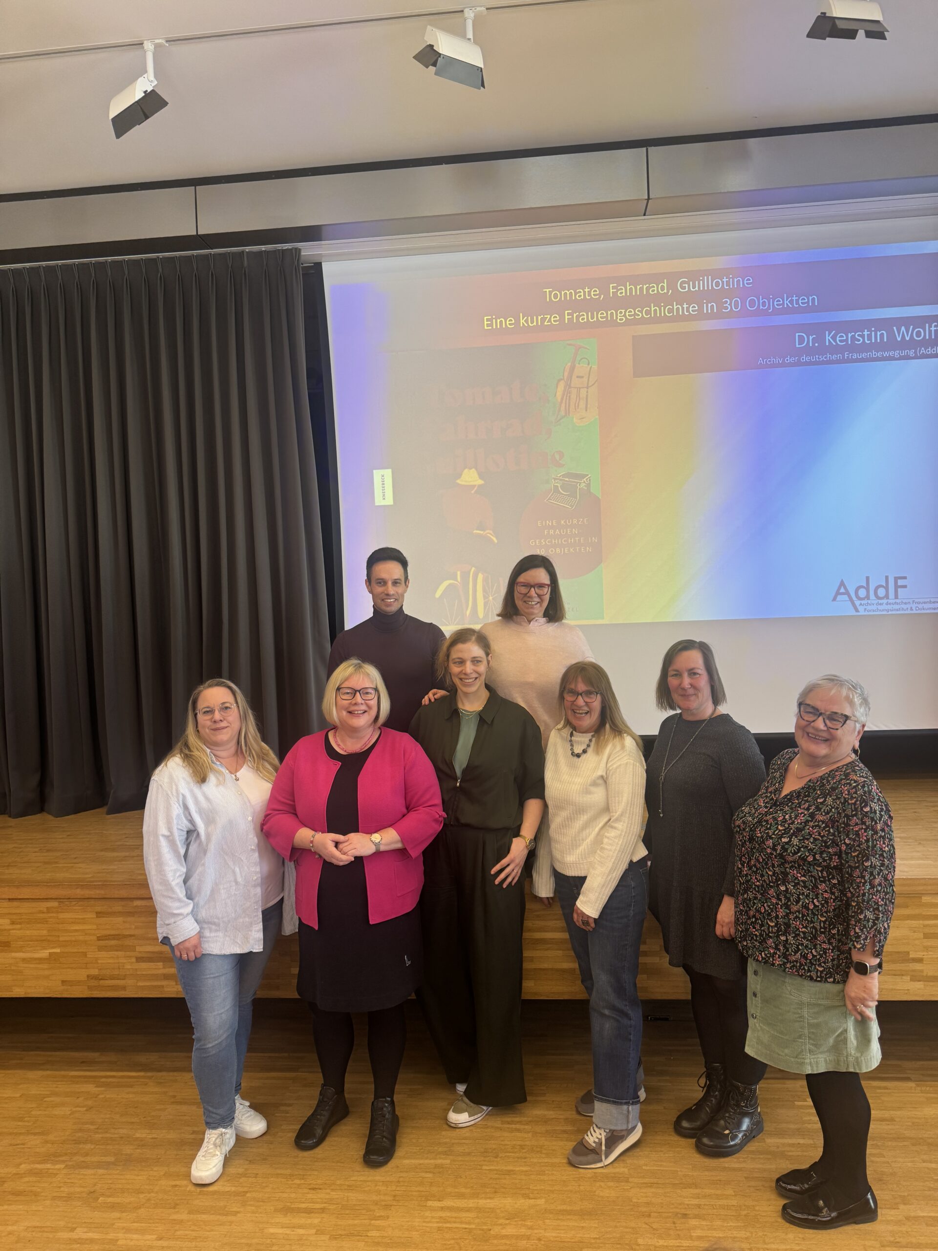 Mehr über den Artikel erfahren Niestetalerinnen beim Frauenfrühstück in Fuldatal